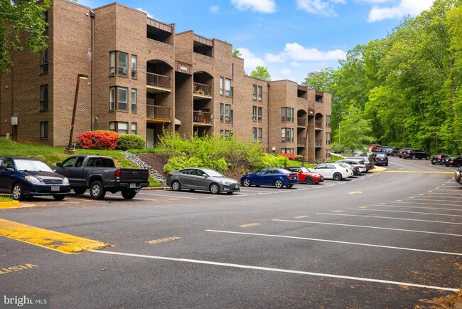 property at 11240 Chestnut Grove Square