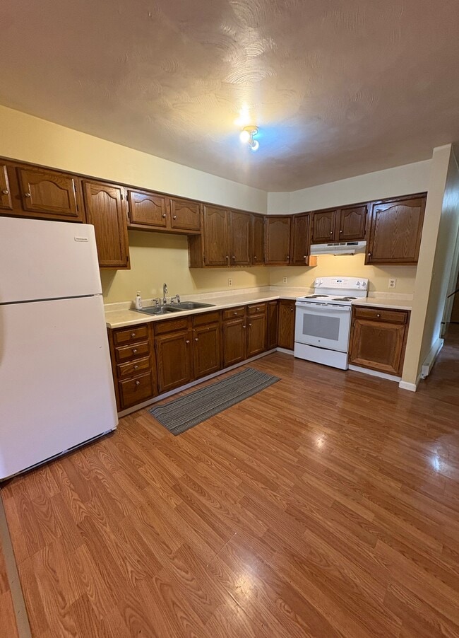 property at 166 E Main St