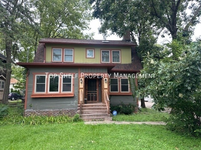 4015 University Ave in Des Moines, IA - Building Photo