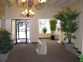 4521 Malden St in Chicago, IL - Building Photo - Building Photo