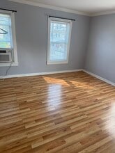 342 Wood St in Bristol, PA - Building Photo - Building Photo