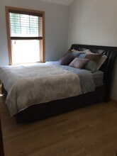 9 Newbury St, Unit Upstairs in Nashua, NH - Building Photo - Building Photo