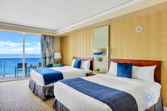18001 Collins Ave in Sunny Isles Beach, FL - Building Photo - Building Photo