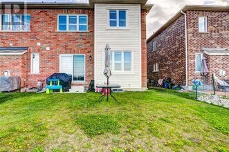 682 Laking Terrace in Milton, ON - Building Photo - Building Photo