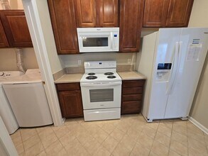 560 Mohawk Dr in Boulder, CO - Foto de edificio - Building Photo