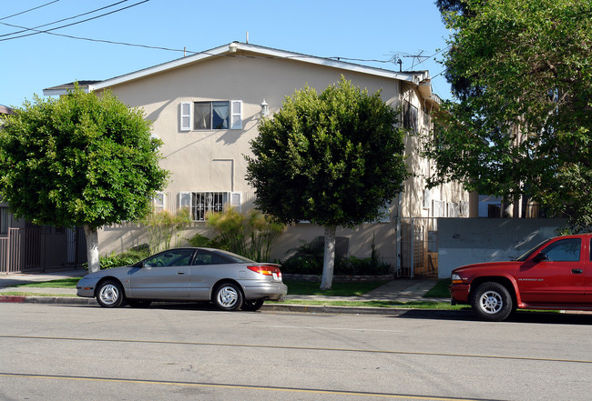 223 W Regent St in Inglewood, CA - Building Photo - Building Photo