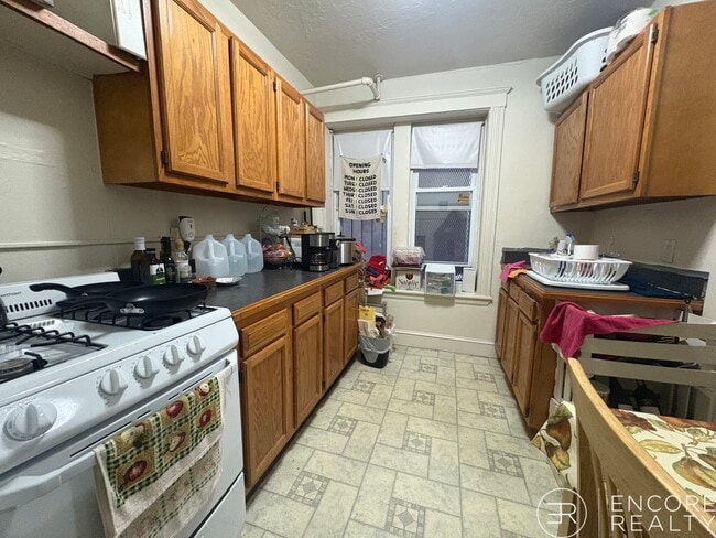 1800 Commonwealth Ave in Boston, MA - Building Photo - Building Photo