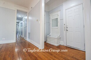 5407 S Indiana Ave in Chicago, IL - Building Photo