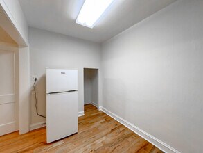 545 W Wellington Ave in Chicago, IL - Building Photo - Building Photo