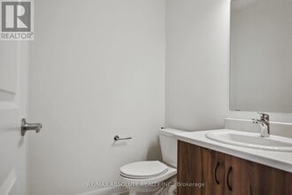 145 Invention Blvd in Ottawa, ON - Building Photo - Building Photo