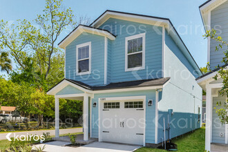 1301 Mull St in Jacksonville, FL - Foto de edificio - Building Photo