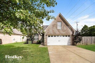 978 Parham Drive in Southaven, MS - Building Photo