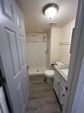 Tropicana Apartments in Duluth, MN - Building Photo - Building Photo