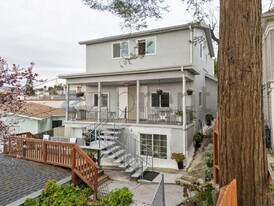 2204 E 24th St in Oakland, CA - Building Photo