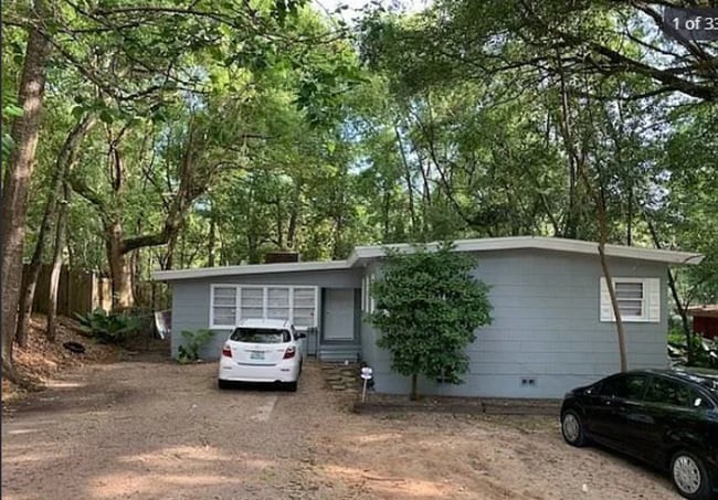 property at 1622 Mayhew St