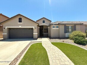 4927 W Magdalena Ln in Phoenix, AZ - Building Photo - Building Photo