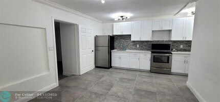 308 NW 2nd Ave in Deerfield Beach, FL - Foto de edificio - Building Photo