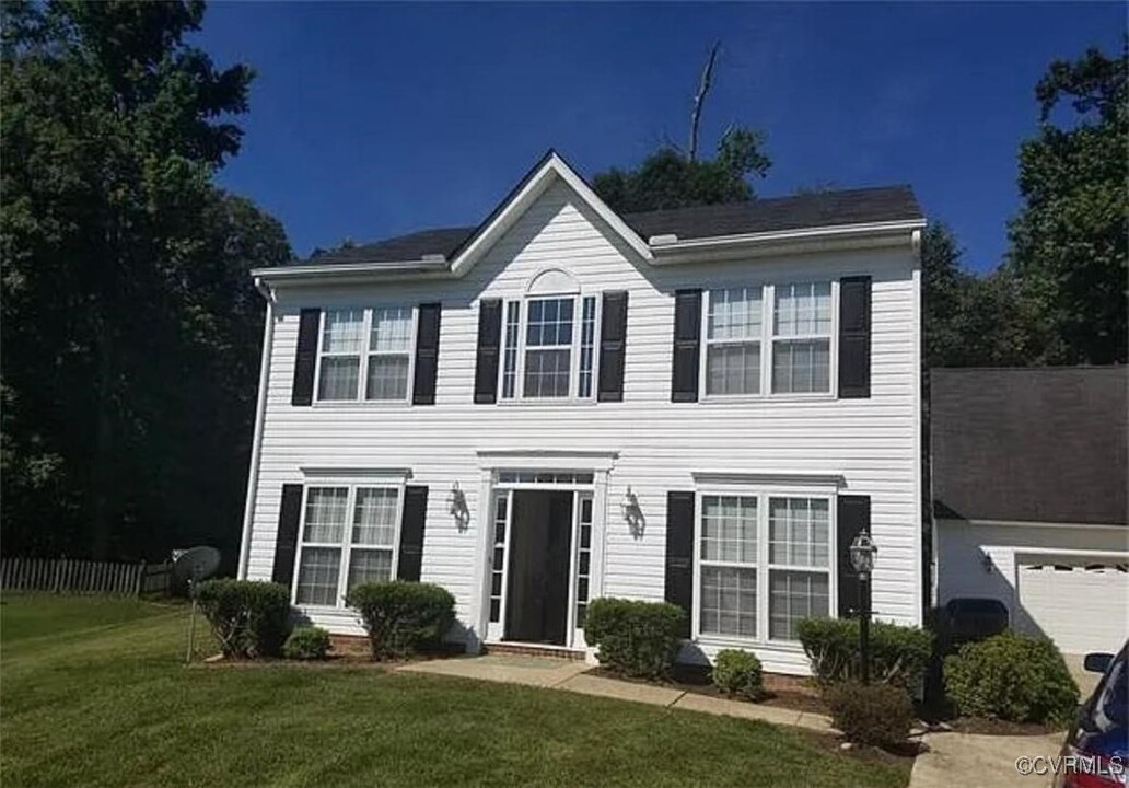 13514 Orchard Leaf Ct in Chester, VA - Building Photo