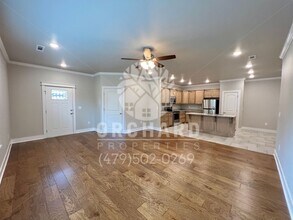 544 Bradford Dr in Springdale, AR - Building Photo - Building Photo