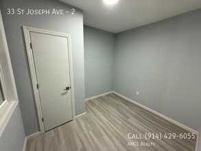 33 St Joseph Ave in Yonkers, NY - Building Photo - Building Photo
