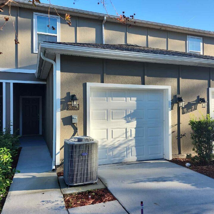 86624 Shortline Cir in Yulee, FL - Building Photo