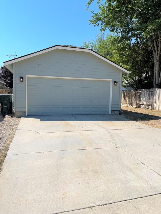 property at 1421 Storey St