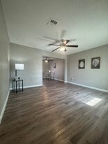 Garner Park in Pasadena, TX - Building Photo