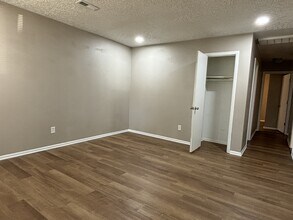 2943 Hillside Ave in Indianapolis, IN - Building Photo - Building Photo