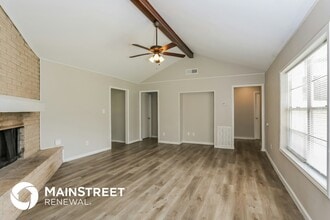10402 Sagetree Dr in Houston, TX - Building Photo - Building Photo
