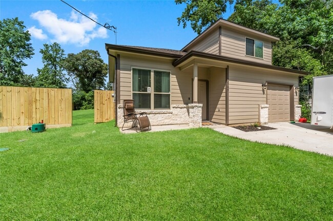property at 12789 Royal W Dr