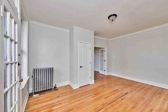 5461 S Everett Ave in Chicago, IL - Building Photo - Building Photo