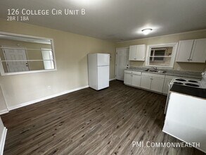 126 College Cir-Unit -B in Staunton, VA - Building Photo - Building Photo