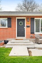 2983 S Vrain St, Unit Vrain House in Denver, CO - Building Photo - Building Photo