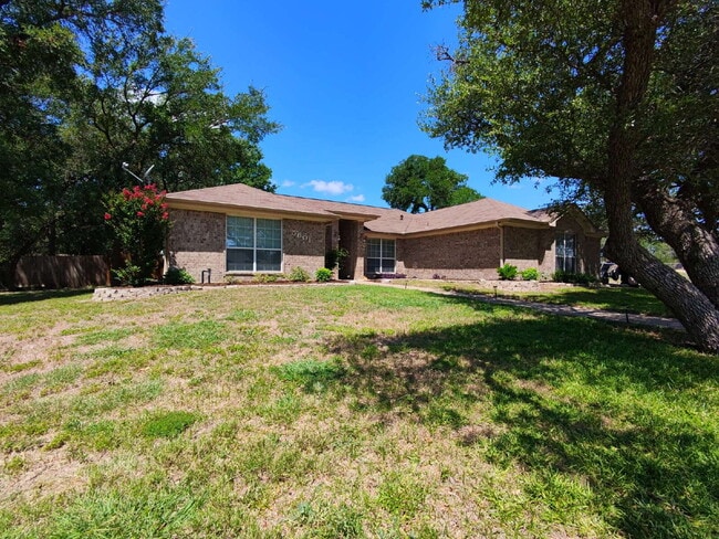 property at 5601 Hunters Ridge Trail