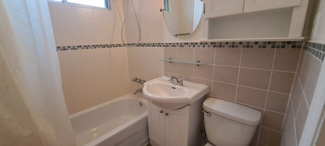 4820 Plamondon Av in Montréal, QC - Building Photo - Building Photo