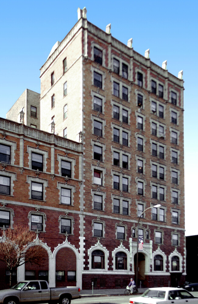 Touraine Apartments in Buffalo, NY - Building Photo - Building Photo