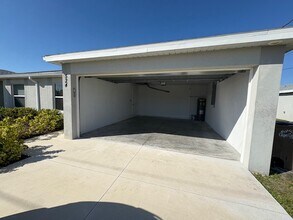 524 SW 8th Pl, Unit 524 SW. 8Th. Place Cape C in Cape Coral, FL - Building Photo - Building Photo