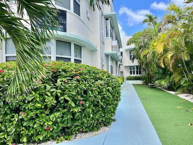 315 W 28th St in Miami Beach, FL - Building Photo - Building Photo