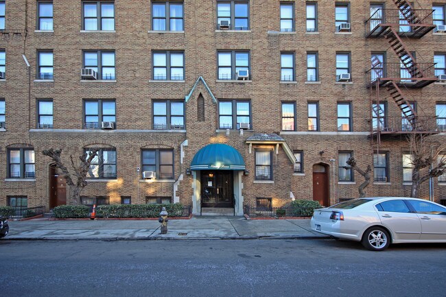 97 Brooklyn Ave in Brooklyn, NY - Building Photo - Building Photo