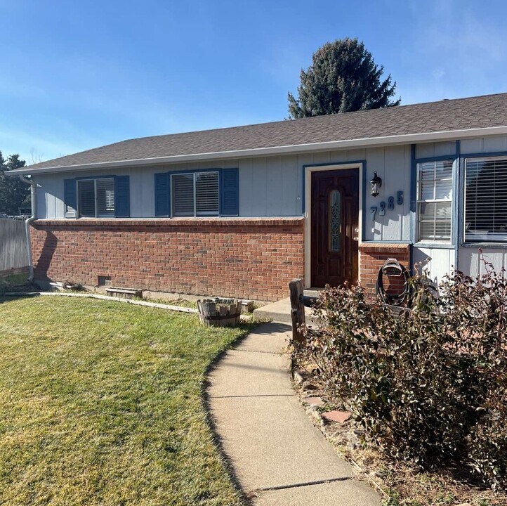 7285 S Elm Ct in Centennial, CO - Building Photo