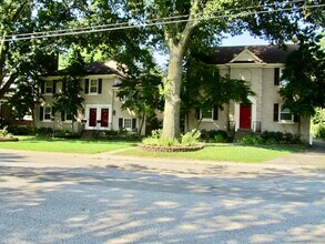 124 S Sherrin Ave, Unit 4 in St Matthews, KY - Building Photo - Building Photo