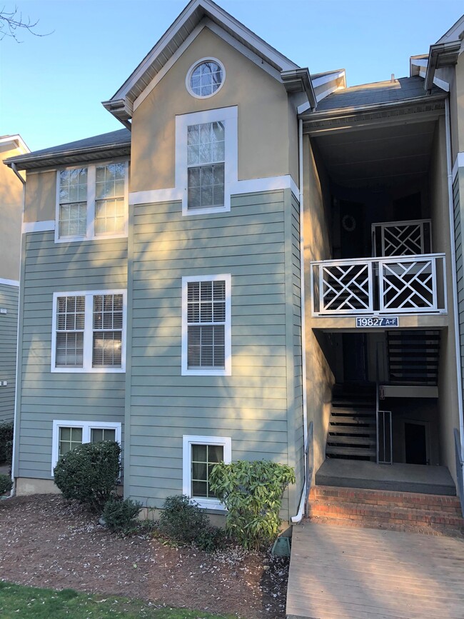 property at 19827 Henderson Rd