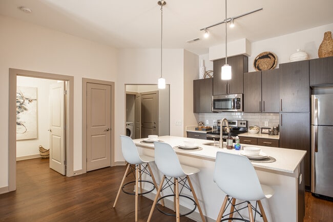 The Boulevard At Oakley Station in Cincinnati, OH - Building Photo - Interior Photo