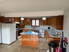 273 Pond Rd in Lewiston, ME - Building Photo - Building Photo