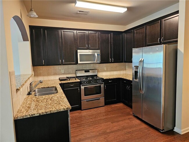 5043 Glencliff Dr in Sugar Hill, GA - Building Photo - Building Photo