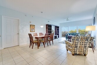2 Oceans W Blvd in Daytona Beach Shores, FL - Building Photo - Building Photo
