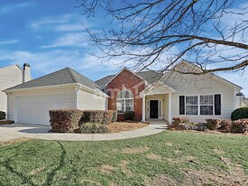 1354 Webb Meadows Ct in Loganville, GA - Building Photo