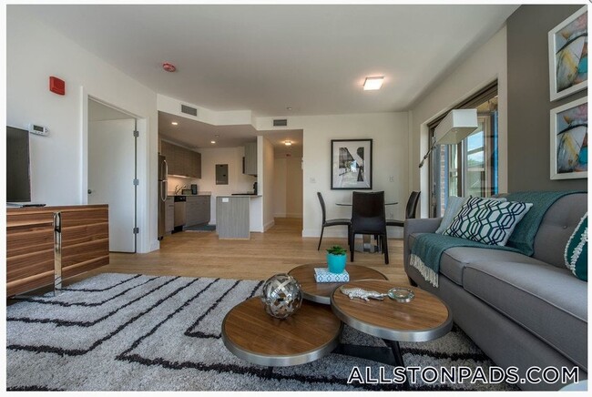 40 Malvern St in Boston, MA - Building Photo - Building Photo