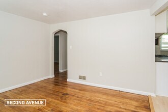 633 Patterson Rd in Bethel Park, PA - Building Photo - Building Photo