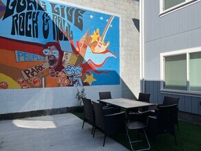 3411 Adeline St, Unit 1 in Berkeley, CA - Building Photo - Building Photo